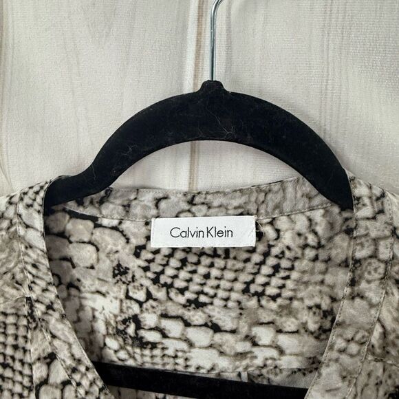 Calvin Klein Black and White Blouse - Picture 2 of 5